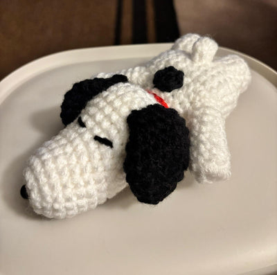 Sleepy Snoopy Amigurumi